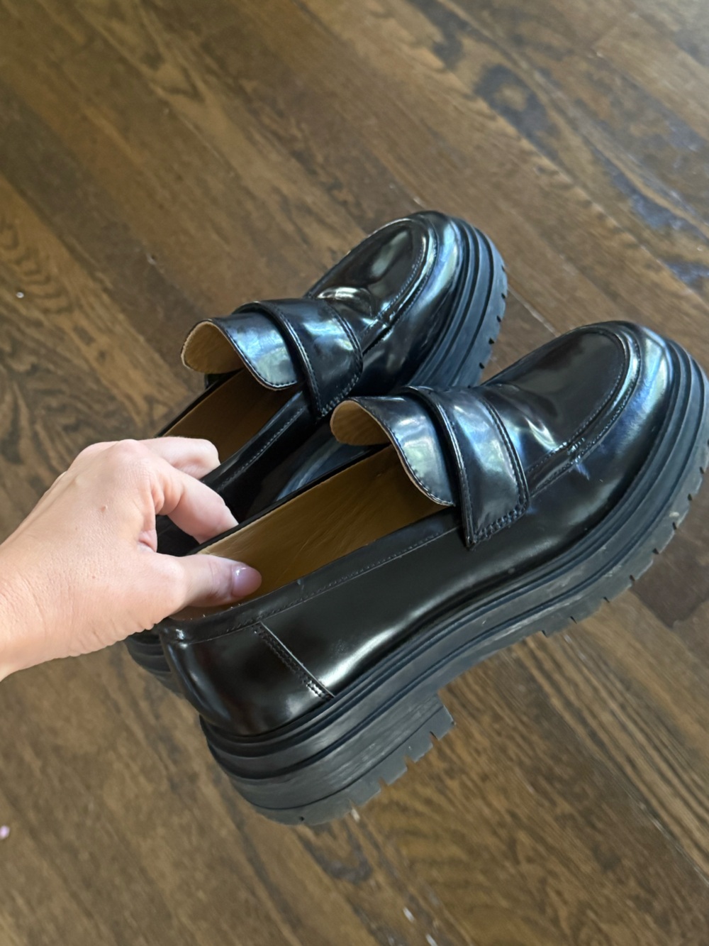 Tony Bianco Wiz Loafer in Black Hi Shine - Picture 2 of 2